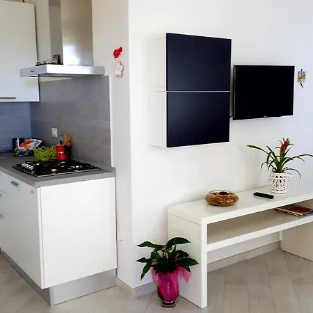 La Giunchiglia Apartment *